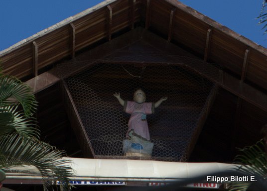 Foto de Santuario del Divino Niño, Coche