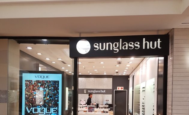Photo of Sunglass Hut