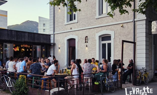 Photo de LevЯette Café Grenoble
