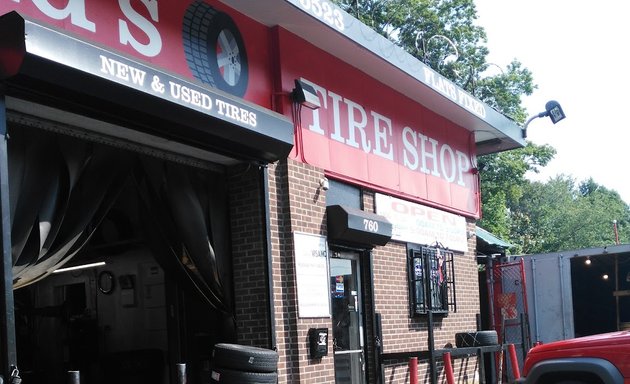 Photo of Raymond's Tire Shop