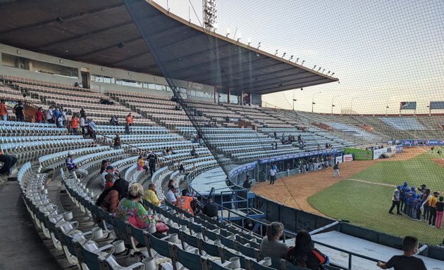 Foto de Estadio Luis Aparicio "El Grande"