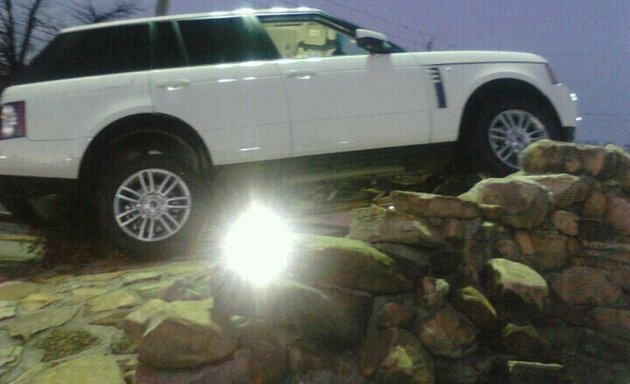 Photo of Land Rover Buckhead