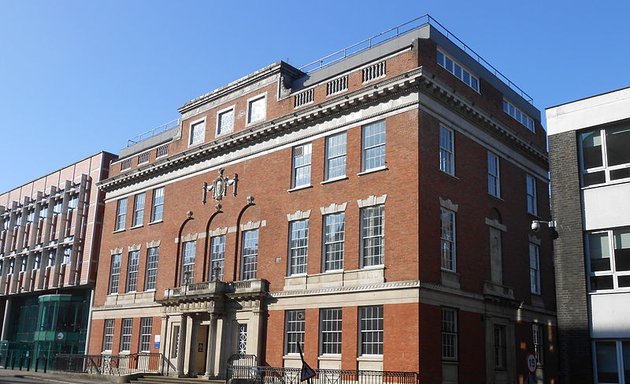 Photo of Jane Herdman Building, School of Environmental Sciences