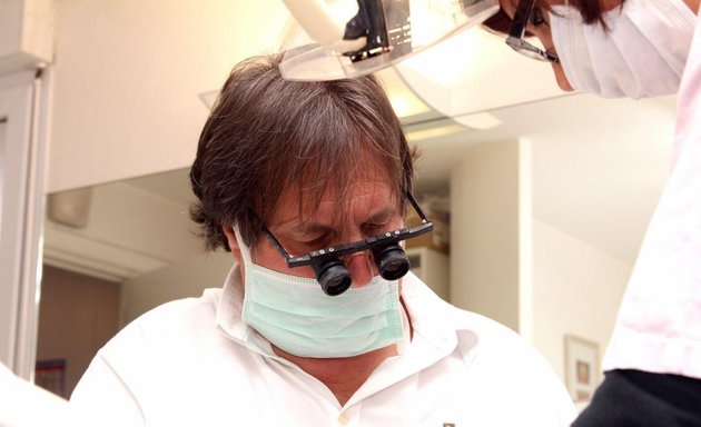 Photo de Dentiste Strasbourg - Docteur Herrmann Günther