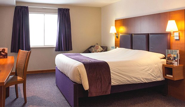 Photo of Premier Inn Swindon North hotel