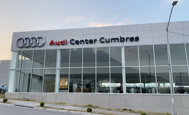 Foto de Audi Center Cumbres
