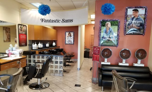 Photo of Fantastic Sams Cut & Color