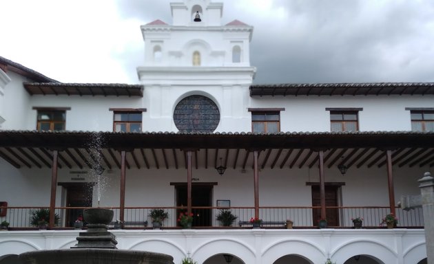 Foto de Curia Provincial de la Compañía de Jesús en el Ecuador