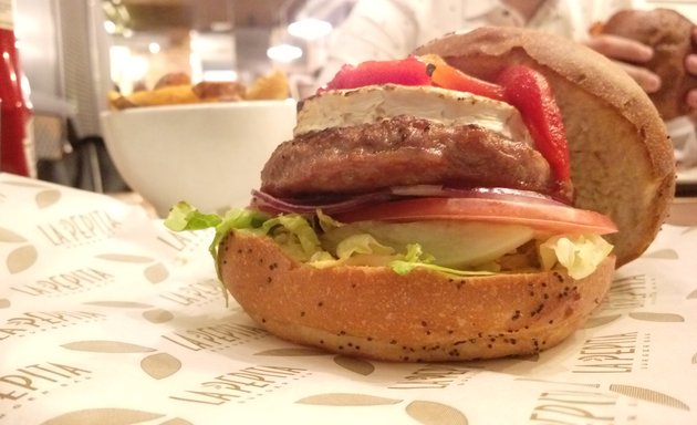 Foto de La Pepita Burger Bar - Santander