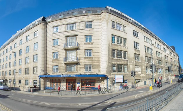 Photo of Leeds General Infirmary