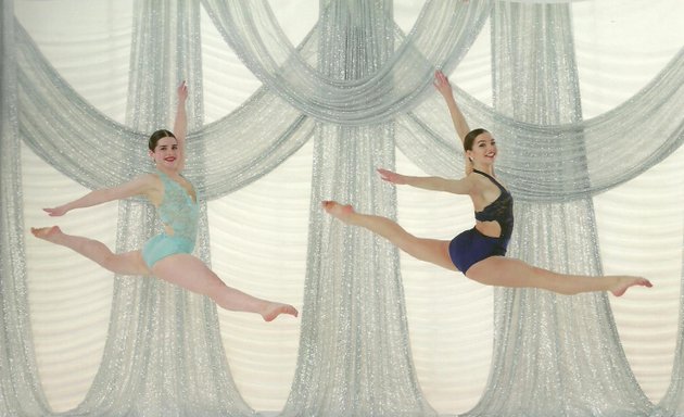 Photo of Dancer Studio