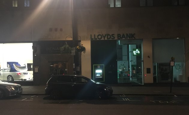 Photo of Lloyds Bank