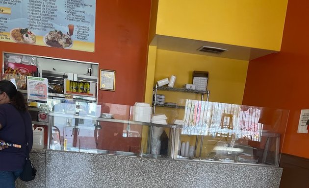 Photo of Restaurante y Panaderia Roca Fuerte