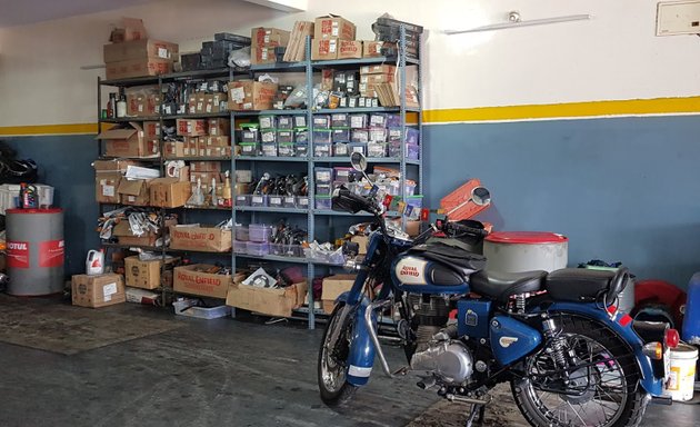 Photo of RIVA MOTOCRAFT Exclusive ROYAL ENFIELD Service Center