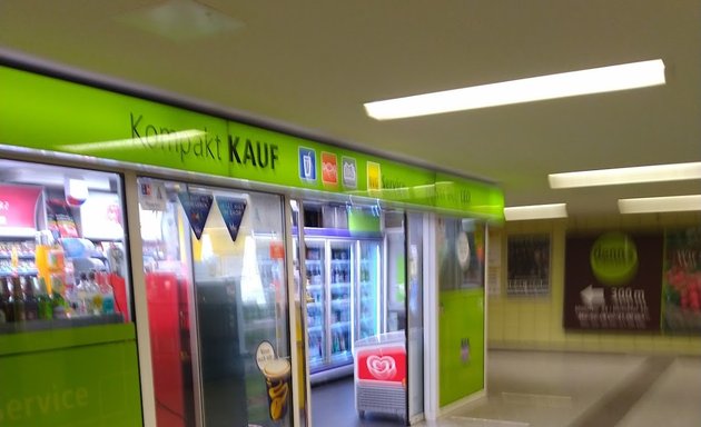 Foto von Kompakt KAUF (U-Bahn Store)