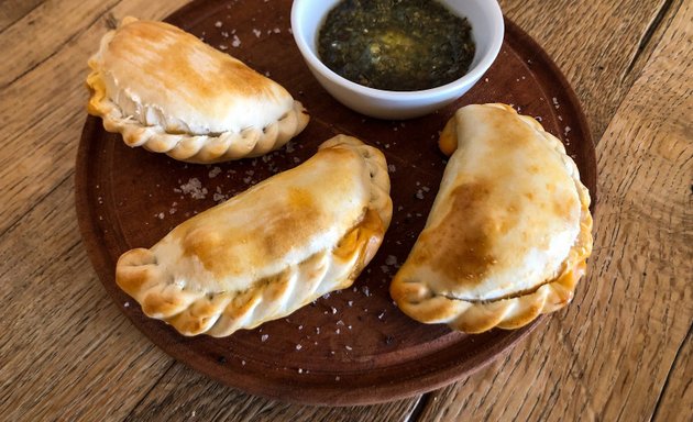 Foto von Paula's Empanadas