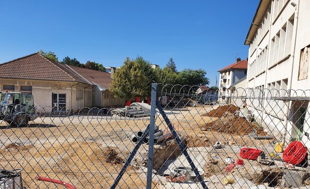 Photo de Ecole Primaire Publique Pierre Et Marie Curie