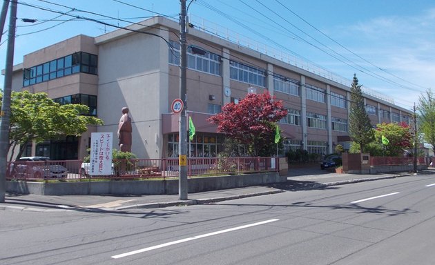 写真 札幌市立新陵小学校