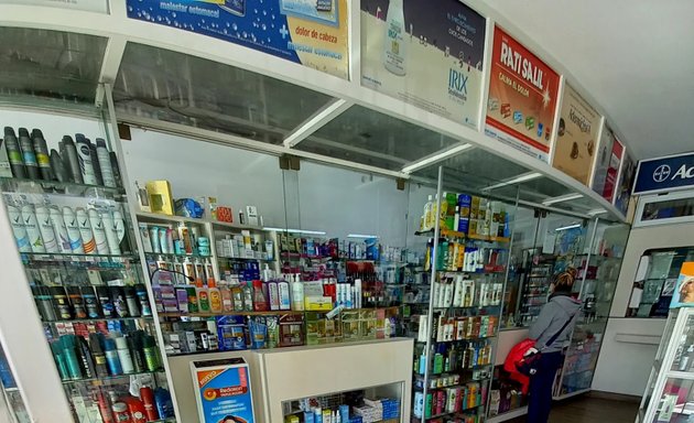 Foto de Farmacia via Córdoba