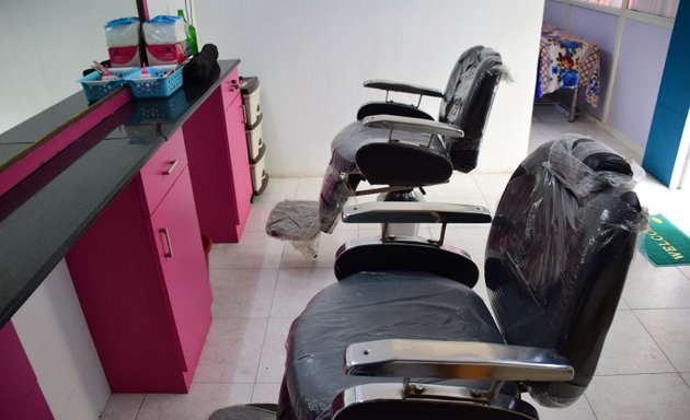 Photo of Kavitha's Shine & Smile Beauty parlour