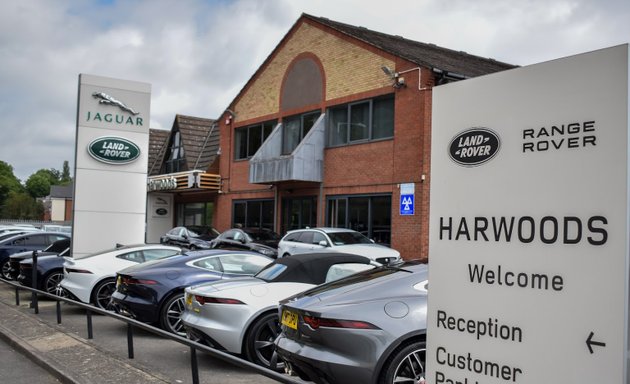 Photo of Harwoods Land Rover Croydon Sales Centre