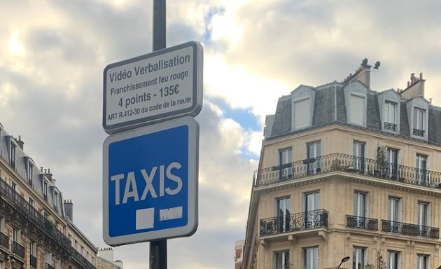 Photo de Station de Taxis Boulogne Billancourt Ambroise Paré