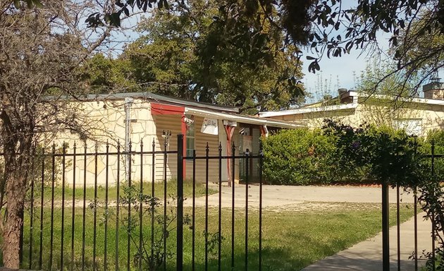 Photo of El Bari Community Health Center