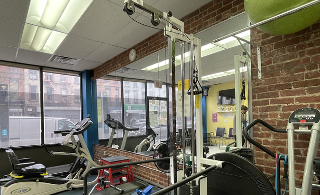 Photo of Fresh Pond Physical Therapy - Greenpoint