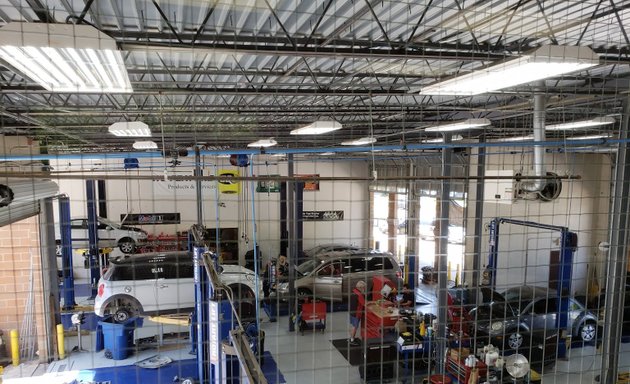 Photo of Finsanto Automotive Repair Shop