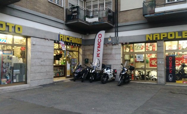 foto Officina Moto E Scooter Napoleoni