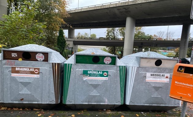 Foto von Parkplatz am Eisstadion