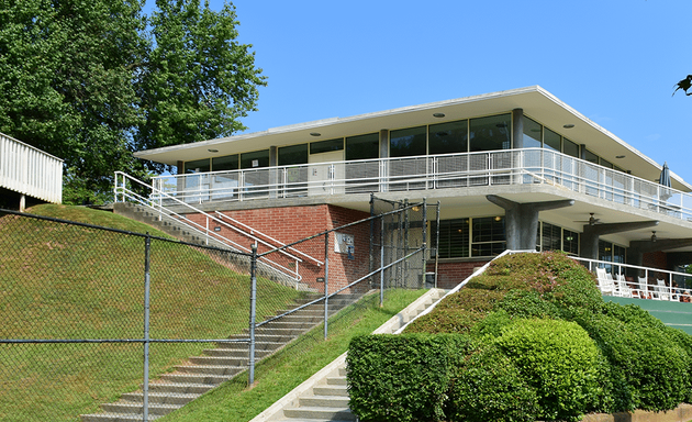 Photo of Bitsy Grant Tennis Center