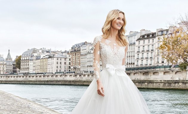 Photo de Mariée Parisienne: Robe de mariage et de Cocktail à Paris