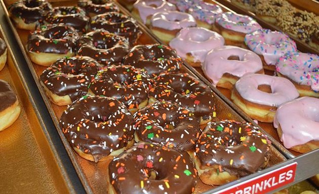 Photo of McGaugh's Donuts