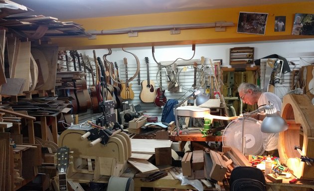 Photo of Laporte Et Courchesne Luthiers Inc