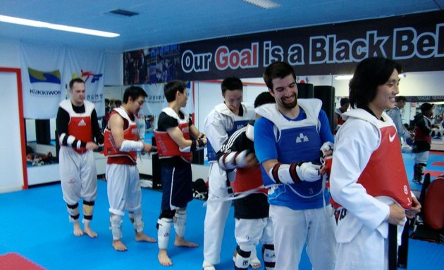 Photo of Hwang's Taekwondo Center