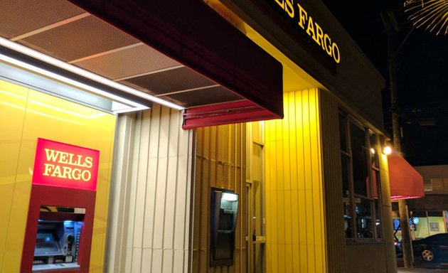 Photo of Wells Fargo Bank