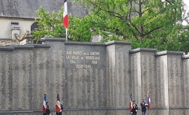 Photo de Monuments aux morts