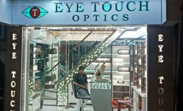 Photo of eye Touch Optics