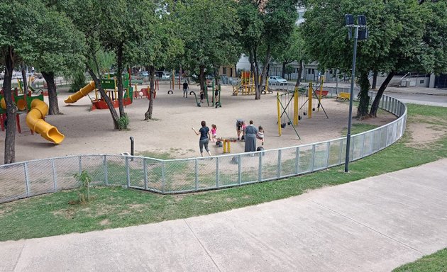 Foto de Área de juegos para niños de 2 a 5 años | Parque de Las Tejas