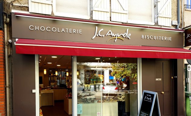 Photo de Pâtisserie Chocolaterie Biscuiterie AYROLE JC
