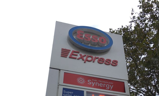 Photo de Esso Express