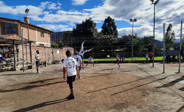 Foto de Escuelas de Fútbol y Ecuavolley Abalco Armas