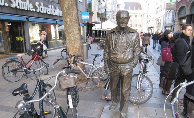 Foto von Sigi-Sommer-Denkmal