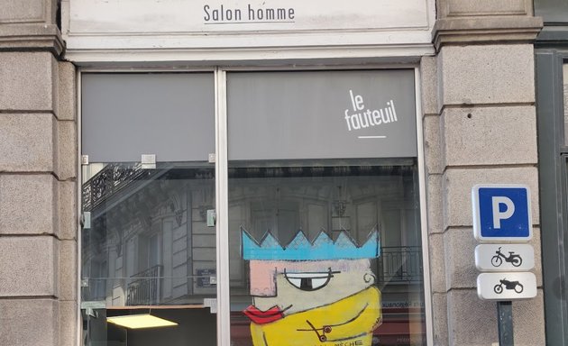 Photo de Salon de Coiffure Homme Le Fauteuil