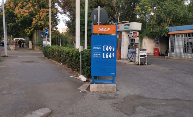 foto ip Stazione Servizio