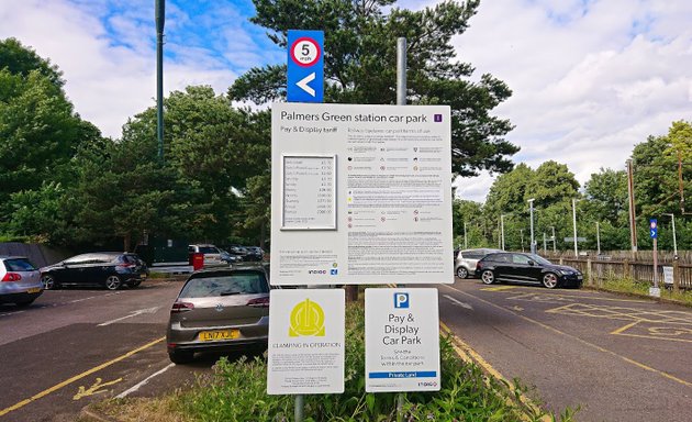 Photo of Palmers Green Station Car Park