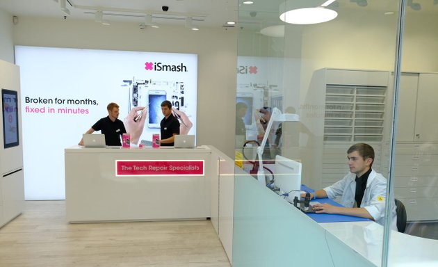 Photo of iSmash - Sheffield Meadowhall centre