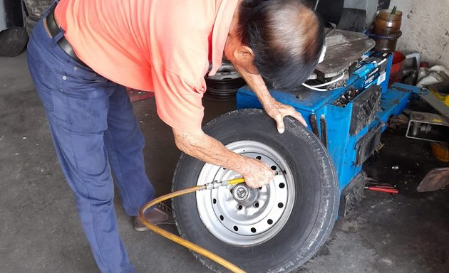 Photo of Uncle Tyre Shop