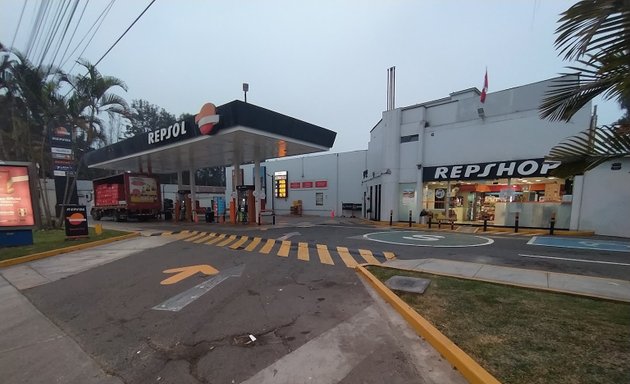 Foto de Estación de Servicio Repsol